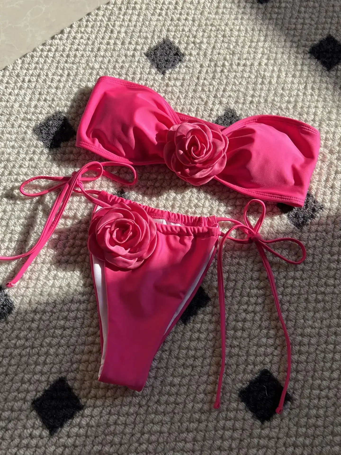 Ariana Bikini - Image 8
