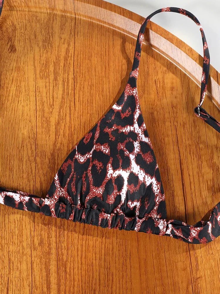 April Bikini - Image 3