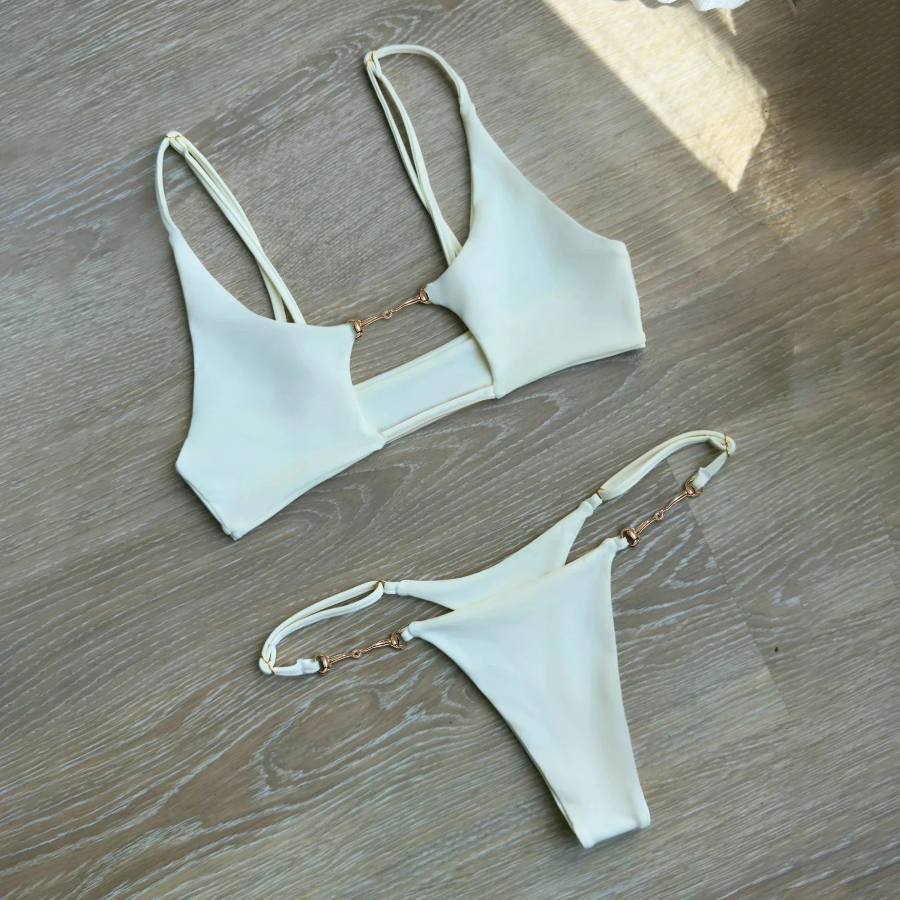 Claudia Bikini - Image 6