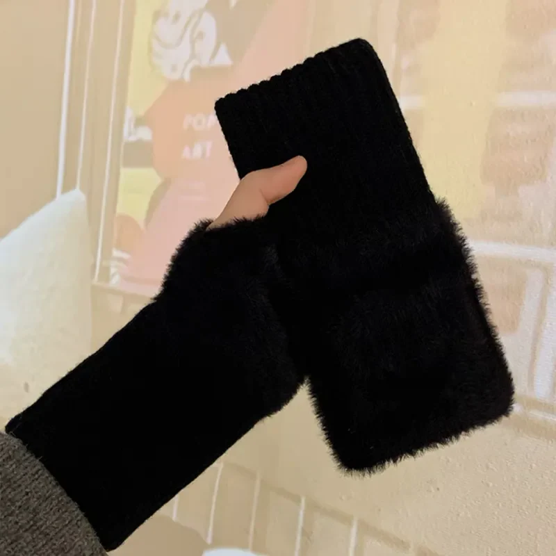 Fleece Gloves - Image 7