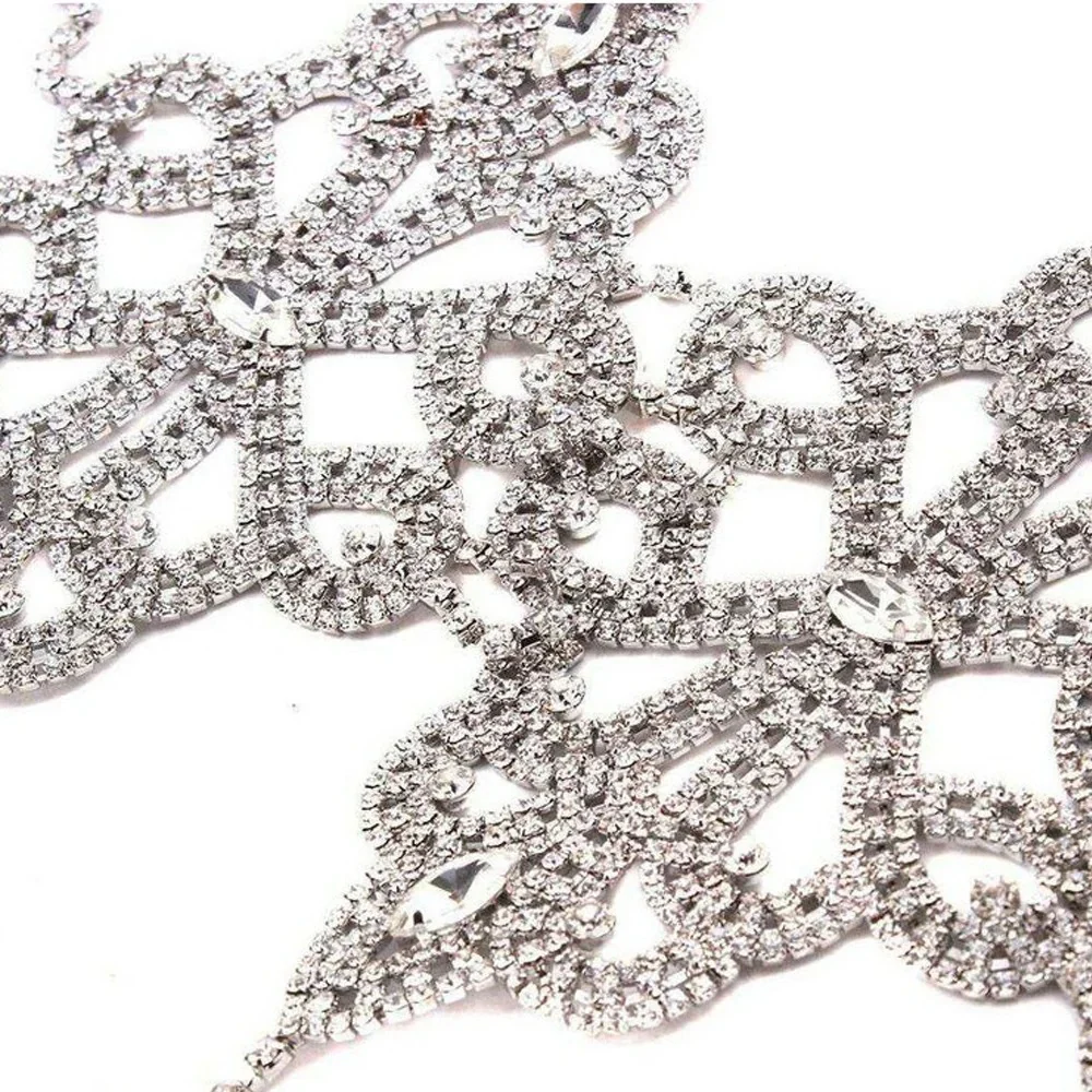Glitter Bra & Chain - Image 3