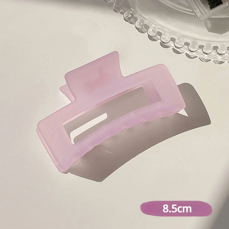 Minimalistic Smoked Claw Clip - Image 3