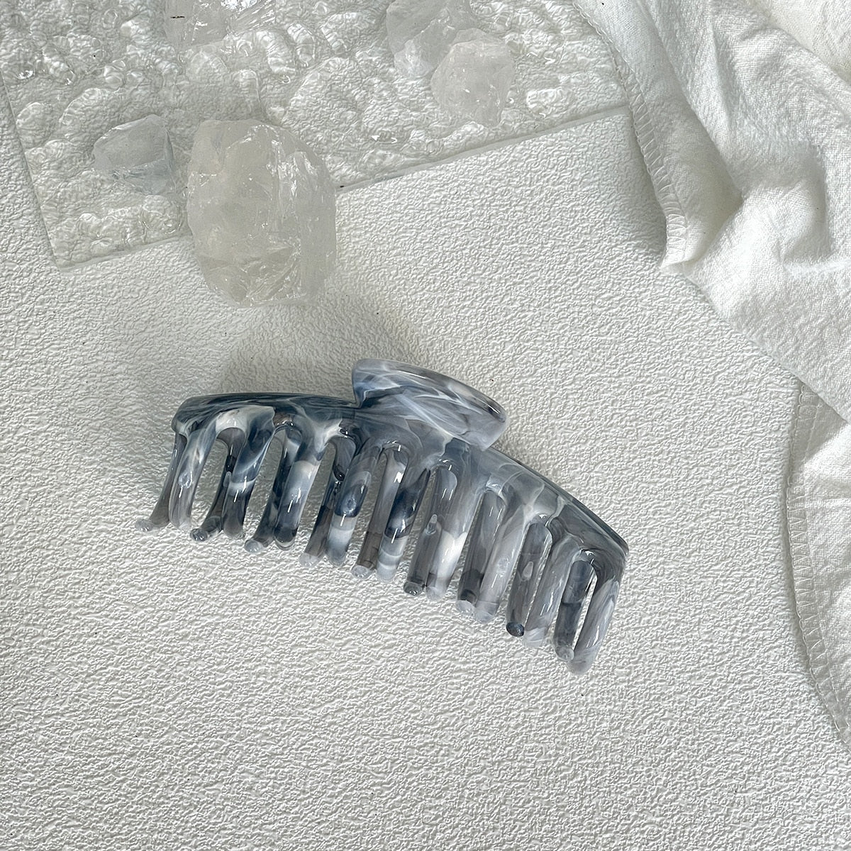 Large Claw Clip - Image 17