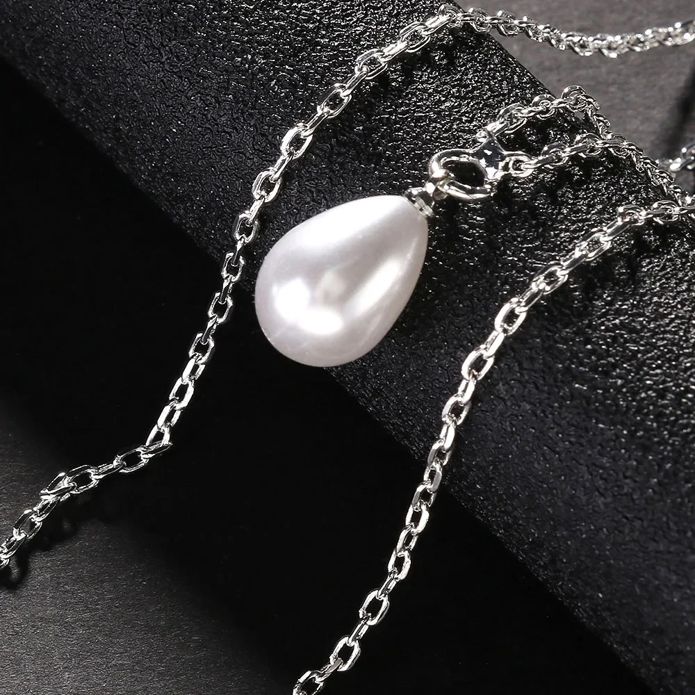 Pearl Back Chain - Image 2