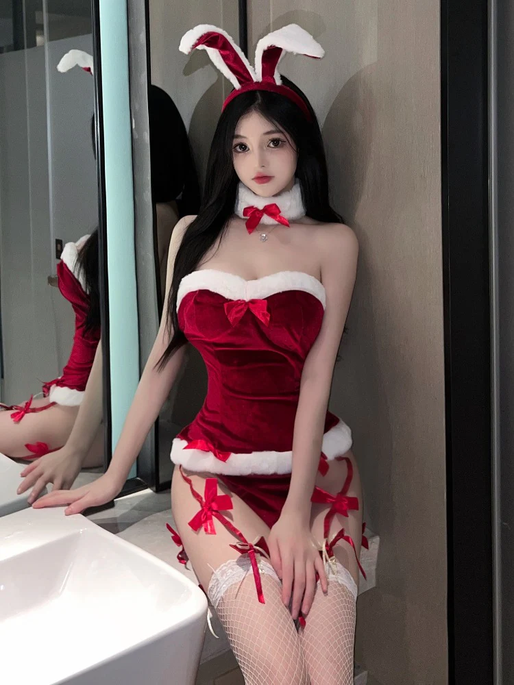 Santa's Charm - Image 5